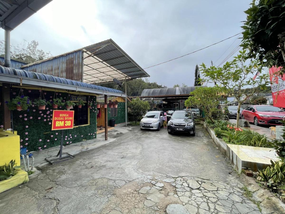 Aiza Homestay Opposite Abang Strawberry Taman Sedia Tanah Rata Buitenkant foto