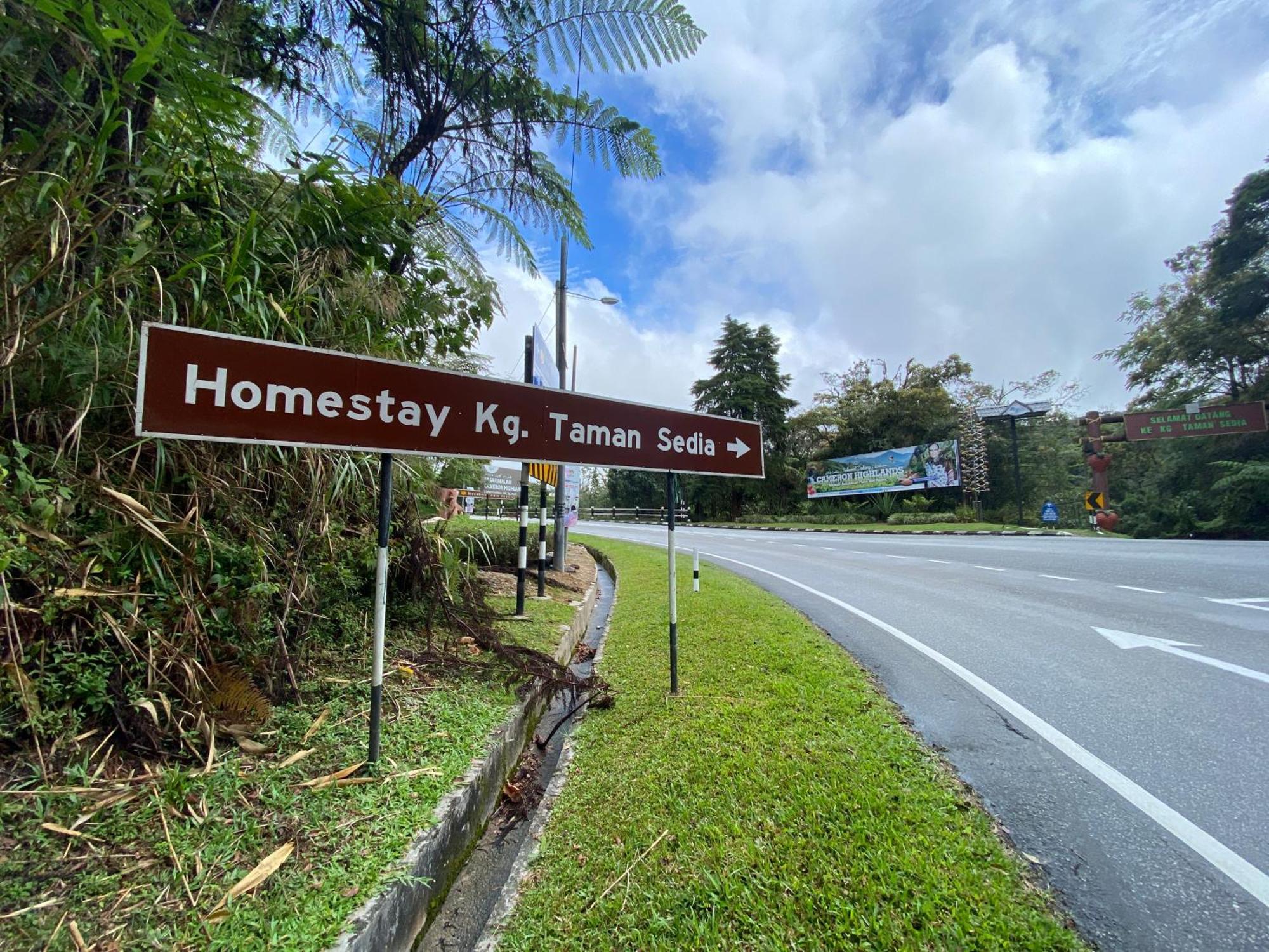 Aiza Homestay Opposite Abang Strawberry Taman Sedia Tanah Rata Buitenkant foto