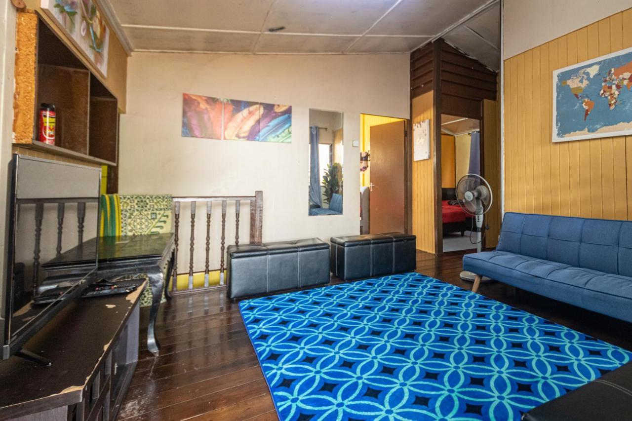 Aiza Homestay Opposite Abang Strawberry Taman Sedia Tanah Rata Buitenkant foto